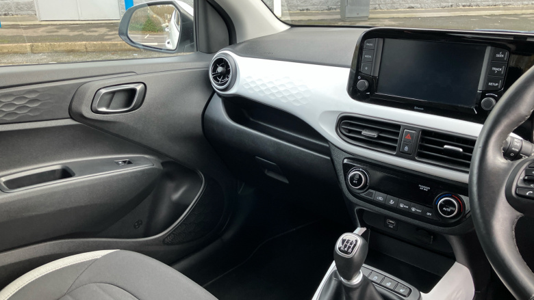 Hyundai i10 1.0 MPi Premium 5dr Petrol Hatchback